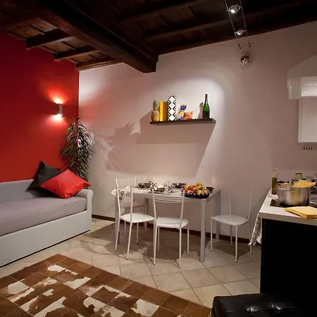 Chroma Italy - Chroma Campo De' Fiori Apartment