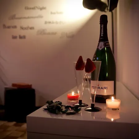 Apartment Chroma Italy - Chroma Campo De' Fiori *