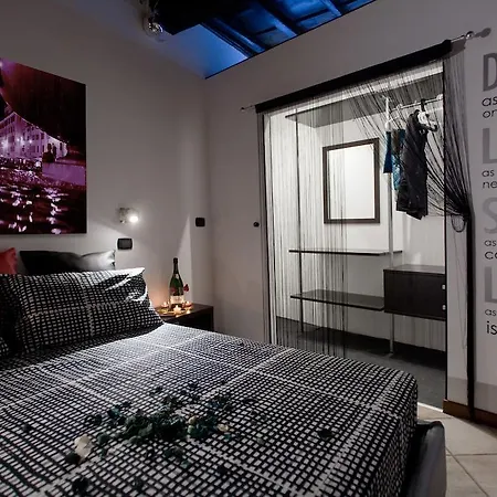 Apartment Chroma Italy - Chroma Campo De' Fiori Rome